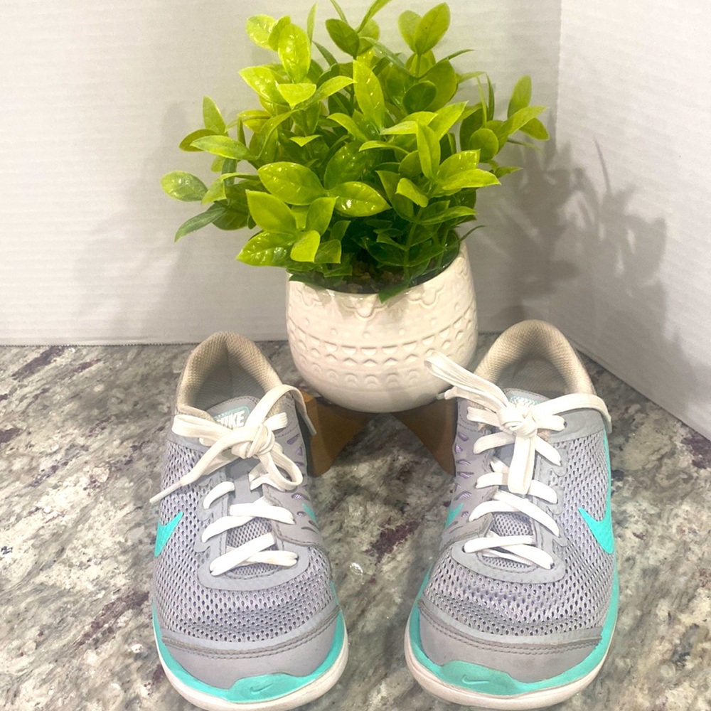 Nike Kids Sneakers Gray and Teal